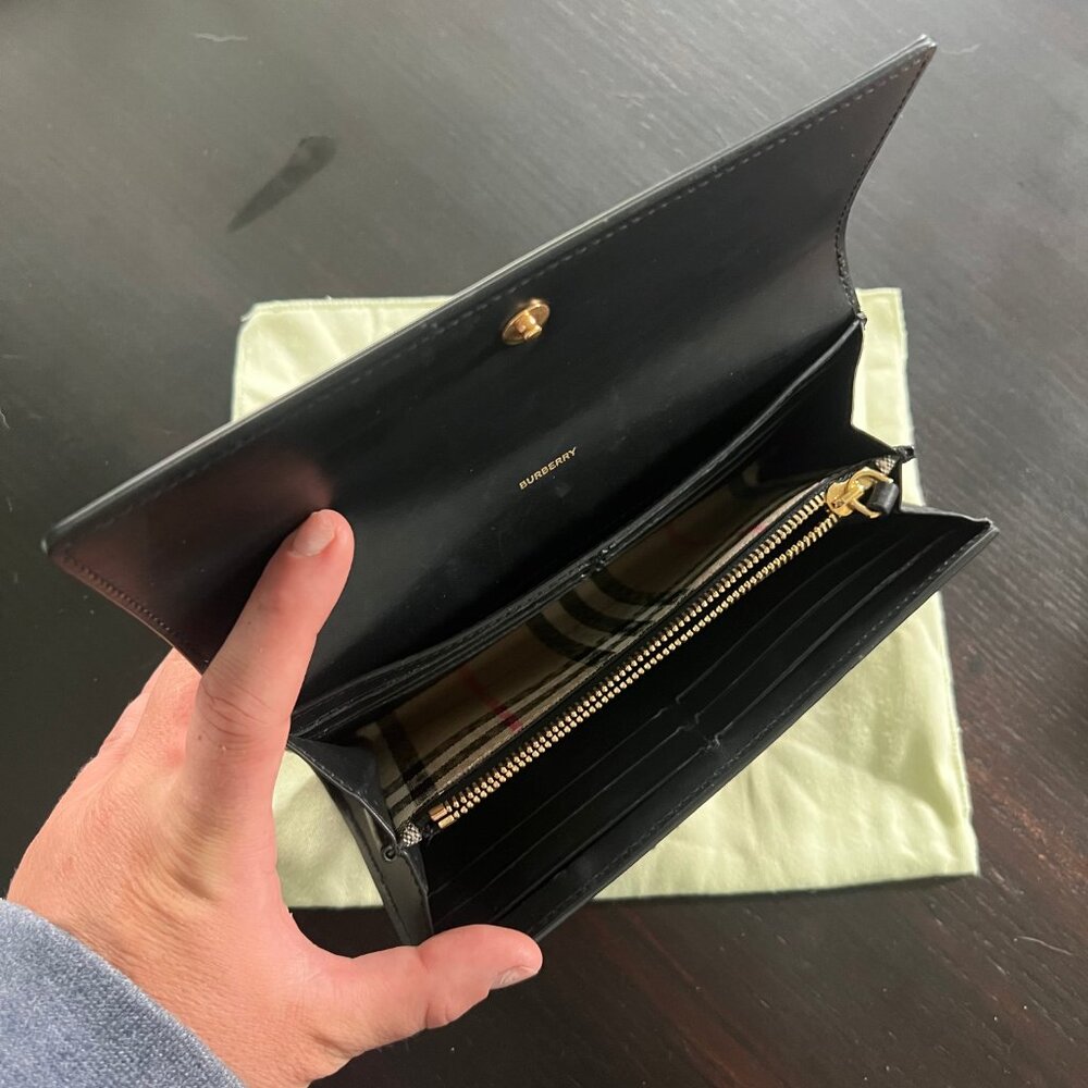 Burberry Wallet - Picture 4 of 4